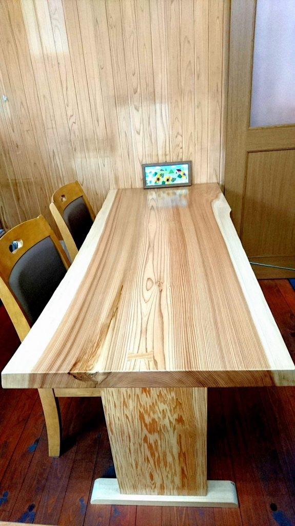 ラッピング不可】 秋田の手作り家具屋さん秋田杉 一枚板 DIY テーブル 